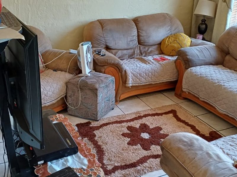 Bargain Starter Home - Photo 5