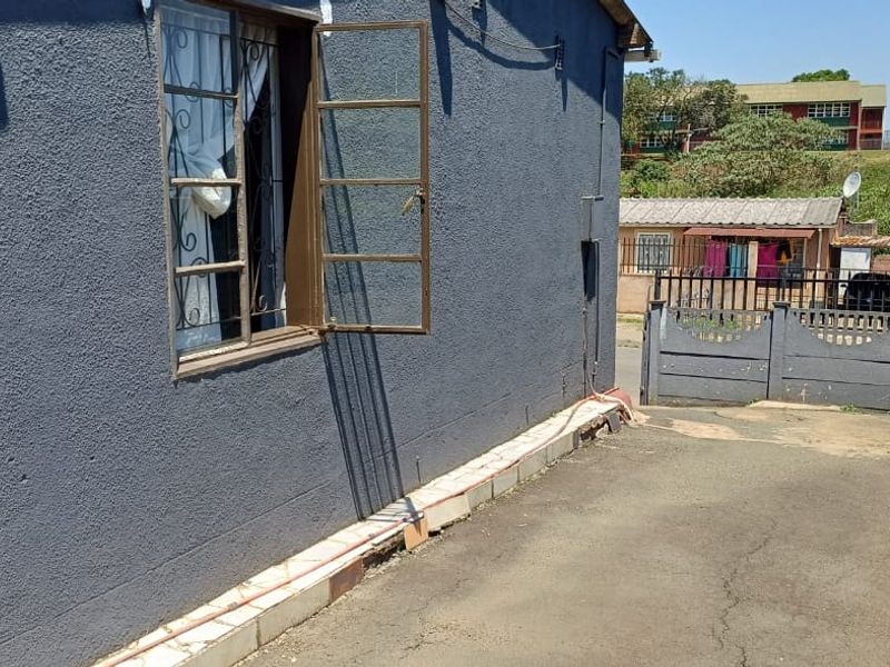 Bargain Starter Home - Photo 3