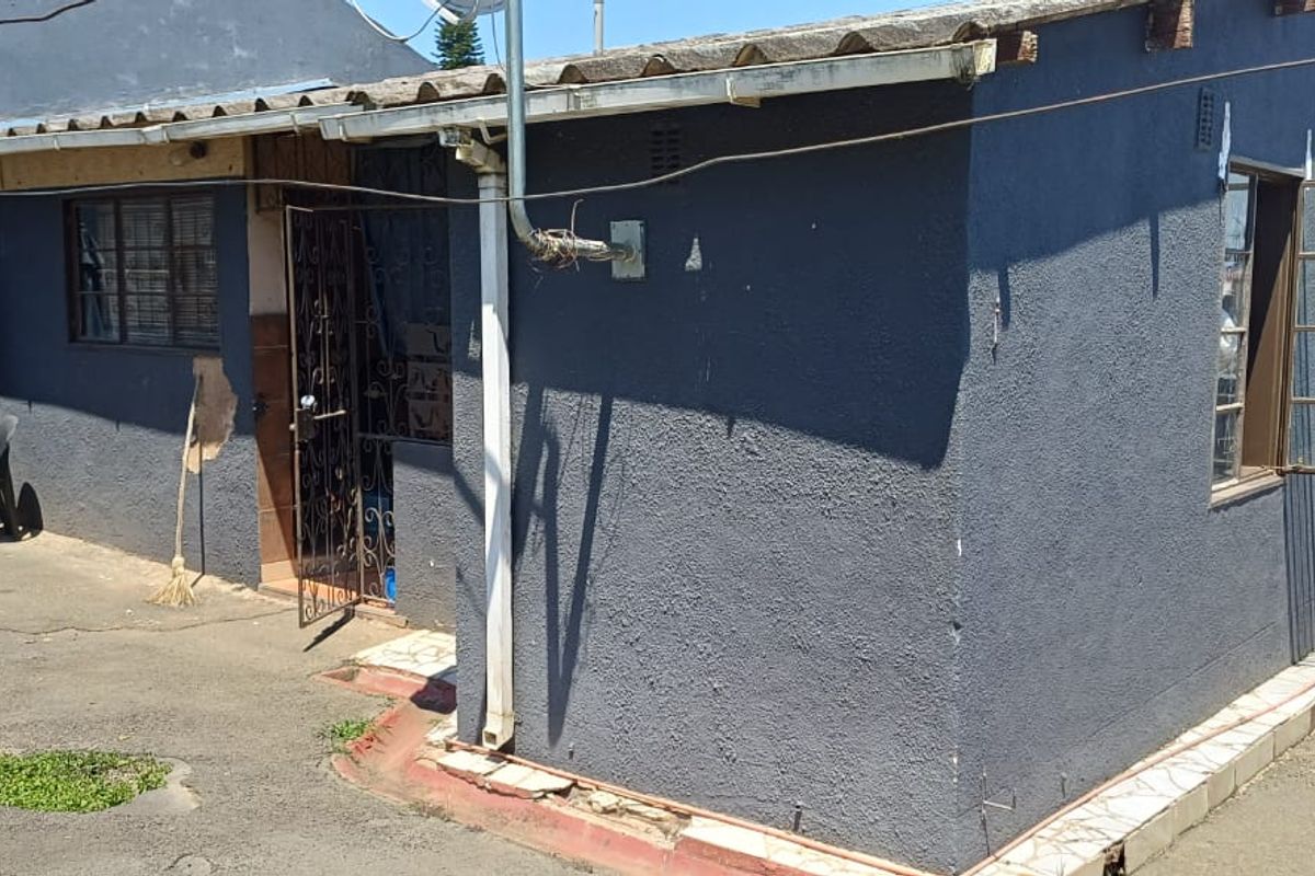 Bargain Starter Home - Photo 2