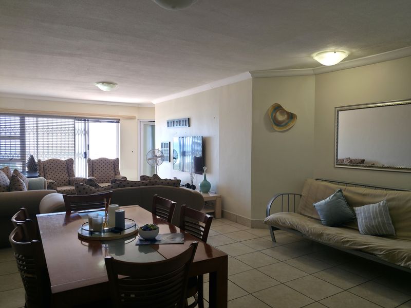 Beautiful 3-Bedroom Apartment with Exceptional Sea Views - Photo 4