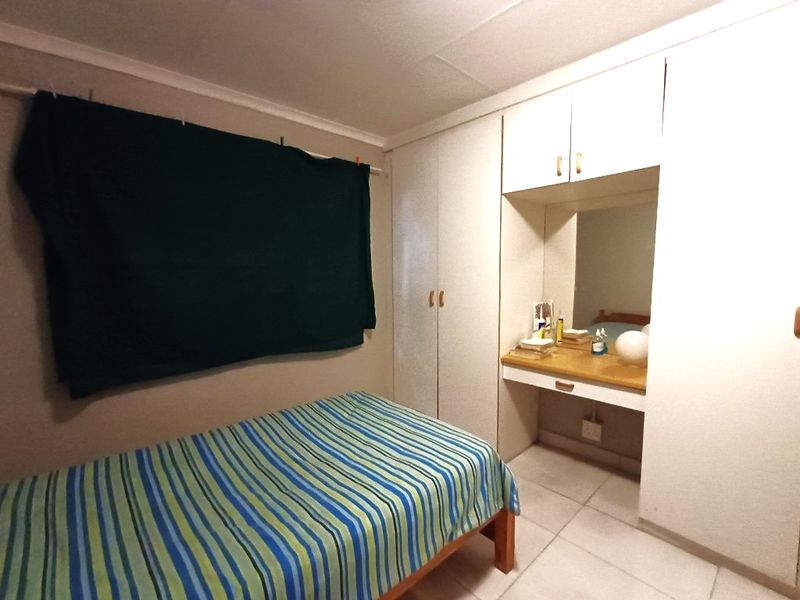 Modern Comfort and Convenience in a Secure Complex - Photo 10