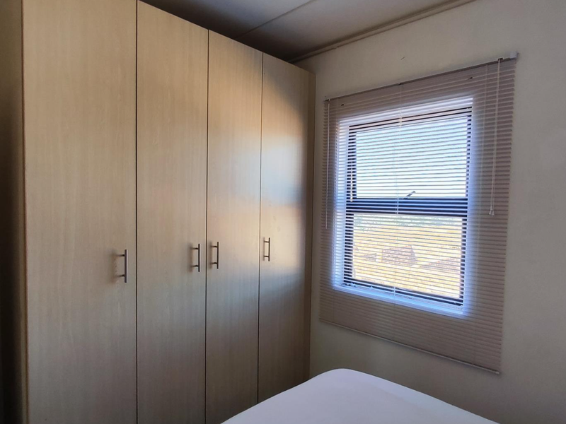 Neat 2 Bedroom Apartment in a Safe, Secure Complex – Ideal for Investors or First Time Buyers - Photo 6