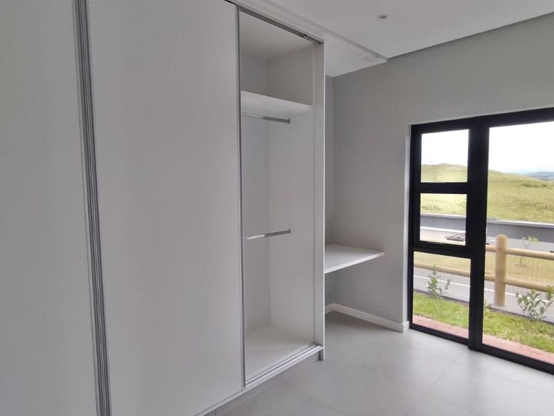 New Modern 3 Bed Cluster in Lifestyle Estate - Photo 8