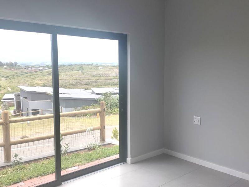 New Modern 3 Bed Cluster in Lifestyle Estate - Photo 7