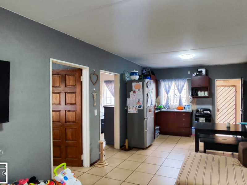 Affordable, Secure and Practical Two Bed Home in Norton Home Estate - Photo 6