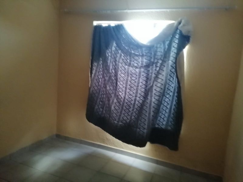 Charming 3-Bedroom Family Home with cottages - Photo 8