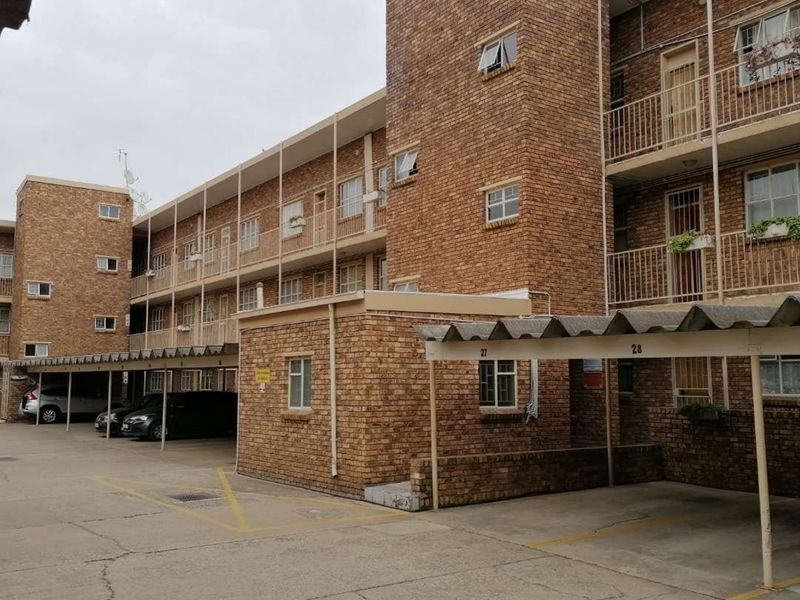 Spacious 2-Bedroom Apartment in Pretoria North - Photo 2