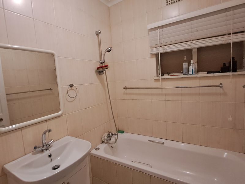 Family home with flatlet available! - Photo 9