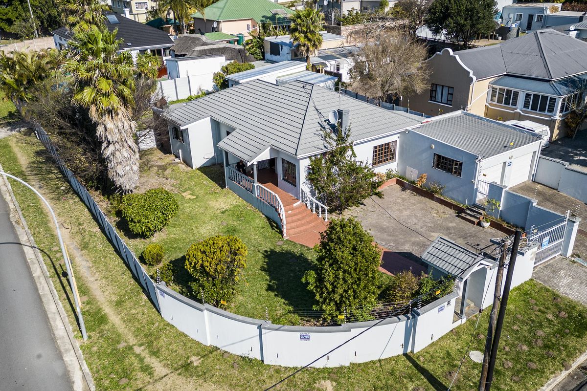 A comfortable home in Selborne - Photo 2