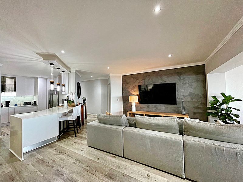 Where Coastal Luxury Meets Effortless Living - Photo 10