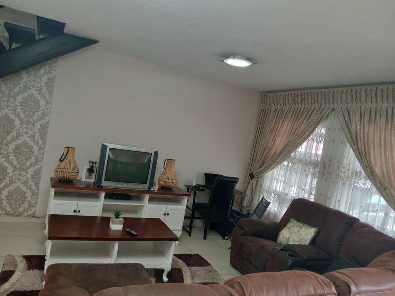 Ideal for family living, now available for sale. - Photo 6