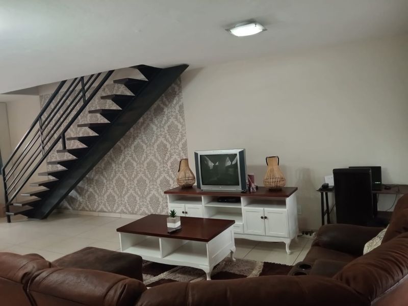 Ideal for family living, now available for sale. - Photo 2