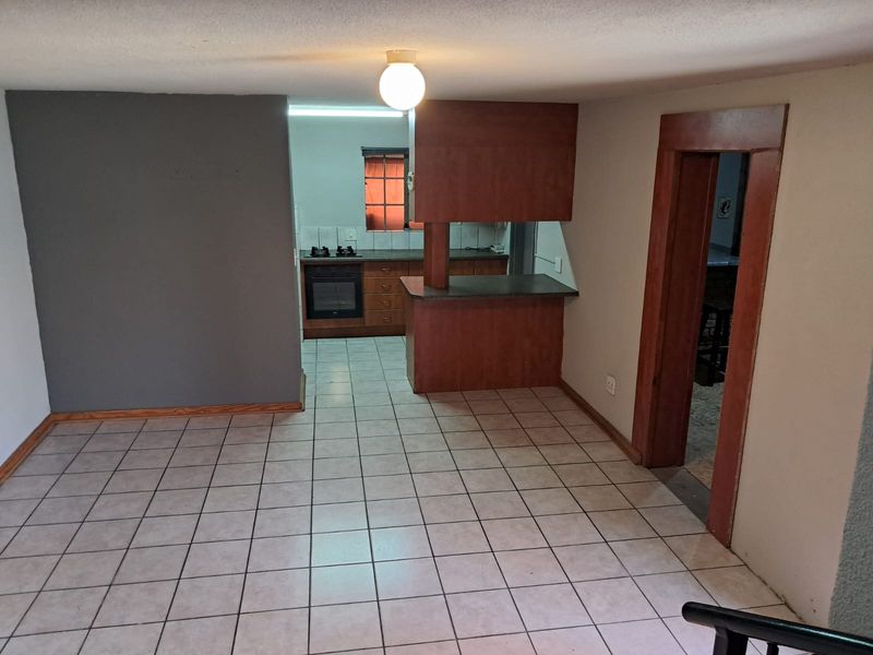 Neat 3-Bedroom Apartment in a Secure Complex in Bo-dorp - Photo 9