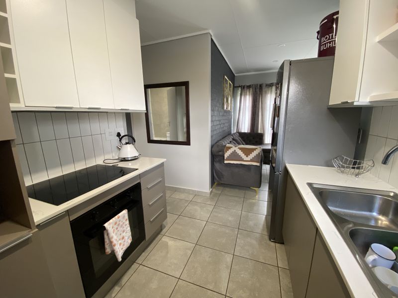 Modern 3-Bedroom House in Capital View Estate – Perfect for a Small Family or Couple - Photo 4