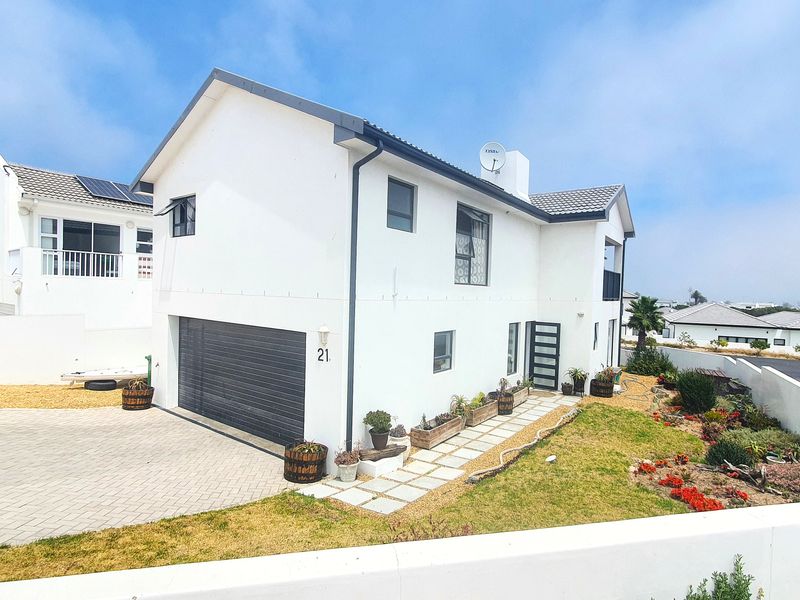 Double Story Home With Ocean Views & income potential - Shelley Point Coastal Security Golf Estate - Photo 3