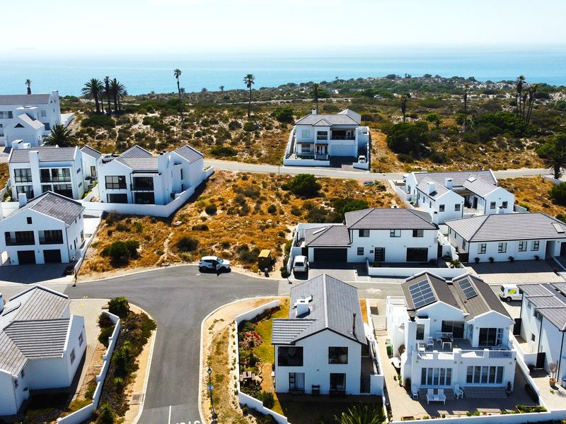 Double Story Home With Ocean Views & income potential - Shelley Point Coastal Security Golf Estate - Photo 8