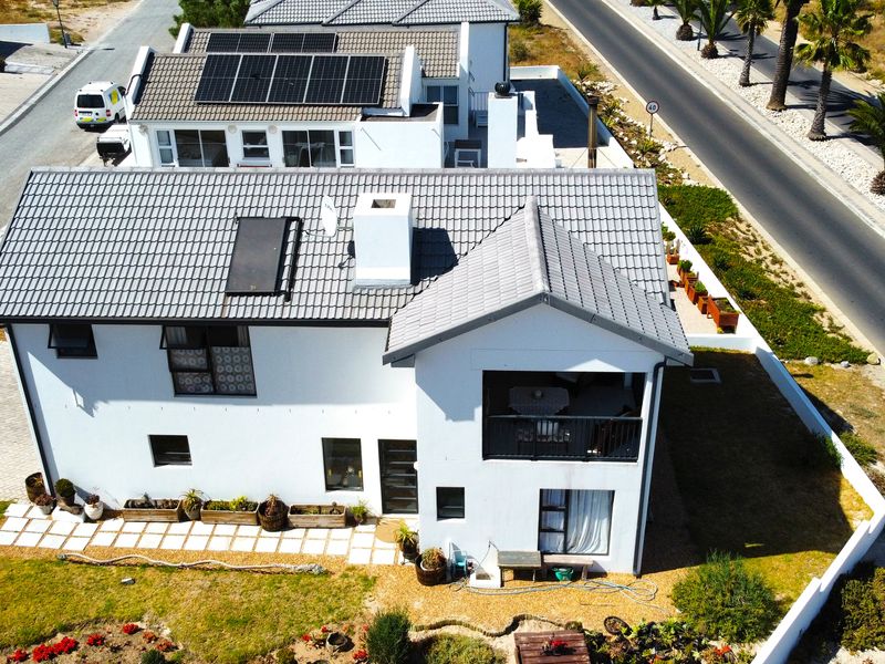 Double Story Home With Ocean Views & income potential - Shelley Point Coastal Security Golf Estate - Photo 9