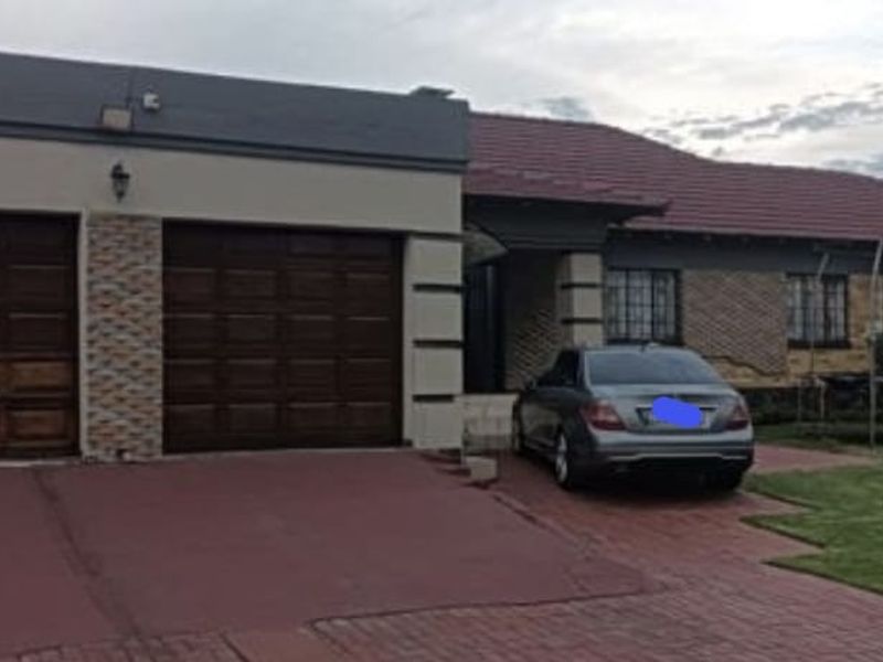 Freehold For Sale In Secunda - Photo 2