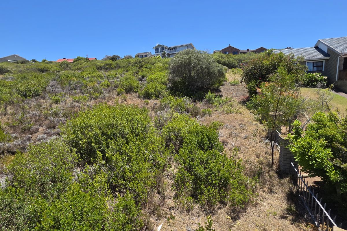 A beautifully positioned stand in the heart of Dana Bay - Photo 3