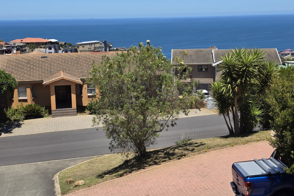A beautifully positioned stand in the heart of Dana Bay - Photo 4