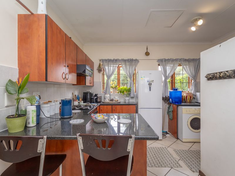 Secure Low-Density Estate Featuring Recreation And Serenity - Photo 9