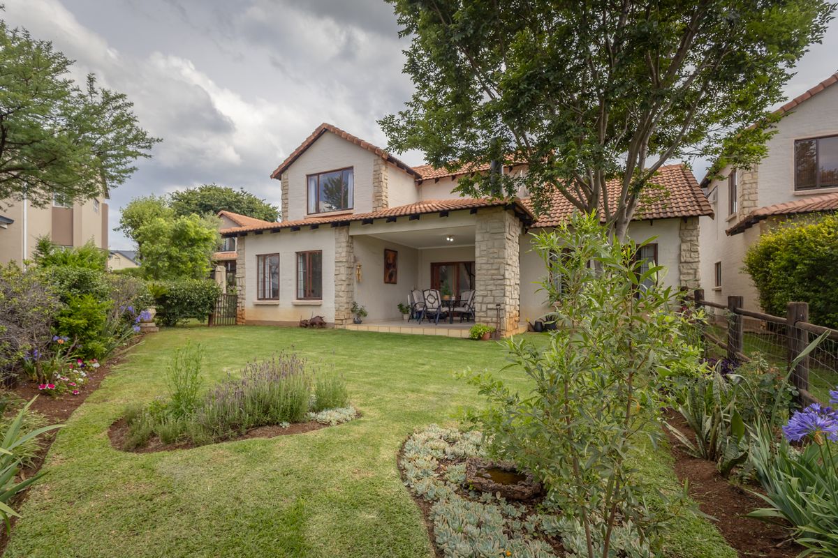 Secure Low-Density Estate Featuring Recreation And Serenity - Photo 2
