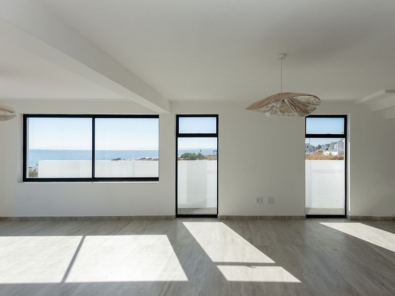 A Grand Slam Winner With Space, Style and Prime Uninterrupted Sea Views! It's called Location!!! - Photo 6