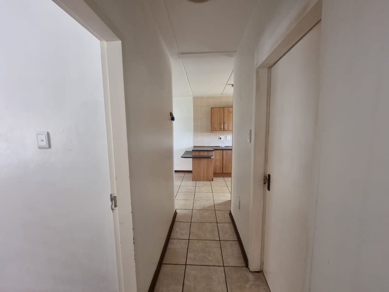 A perfect choice – Neat 2-Bedroom Unit in an Excellent Location - Photo 8