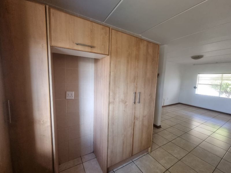 A perfect choice – Neat 2-Bedroom Unit in an Excellent Location - Photo 7