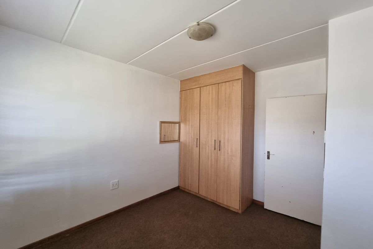 A perfect choice – Neat 2-Bedroom Unit in an Excellent Location - Photo 5