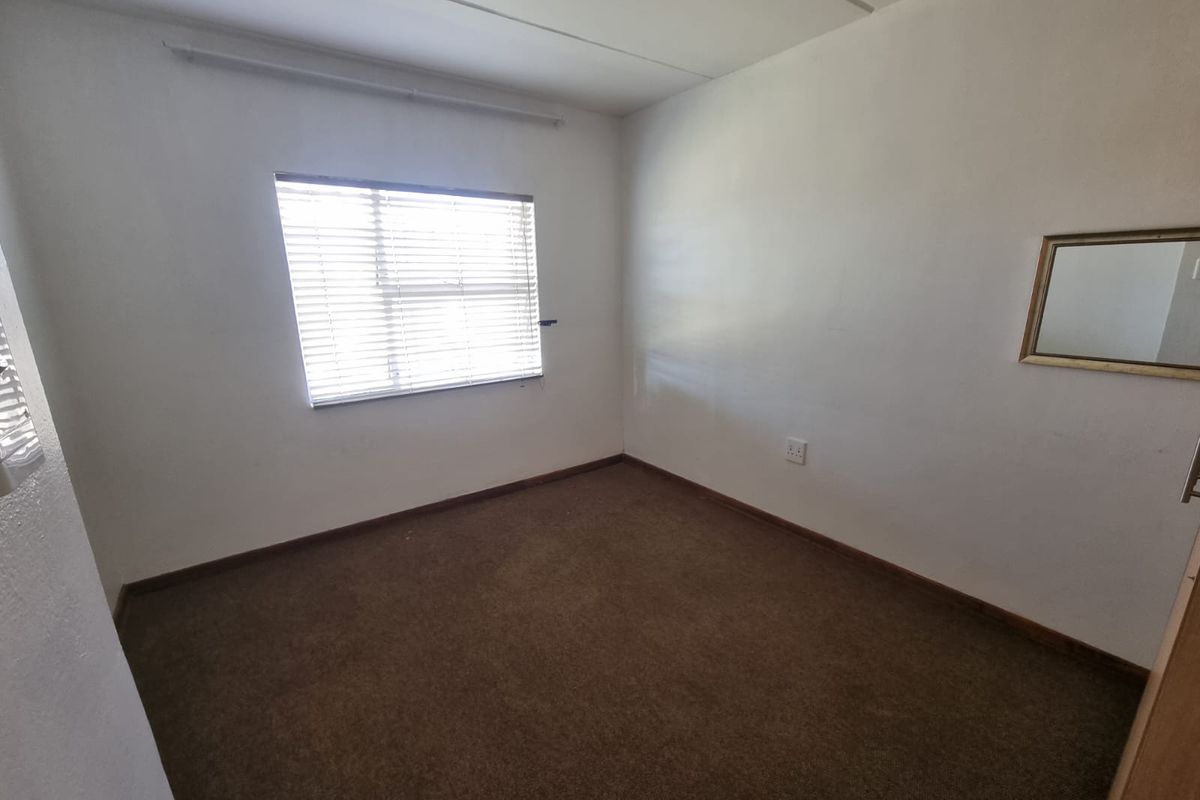 A perfect choice – Neat 2-Bedroom Unit in an Excellent Location - Photo 3