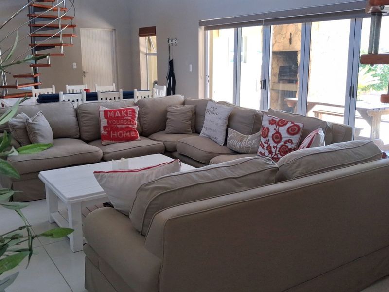 Two Homes, One Thoughtful Coastal Offering - Photo 3