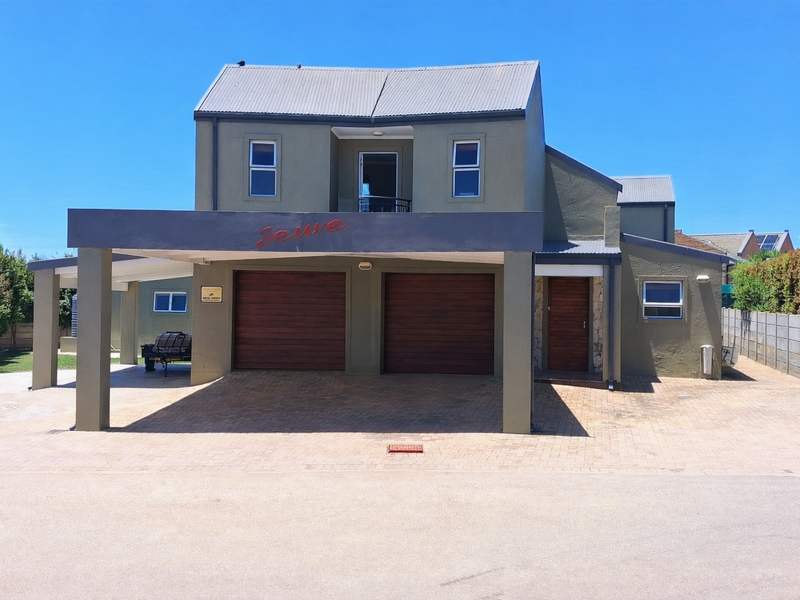 Two Homes, One Thoughtful Coastal Offering - Photo 2