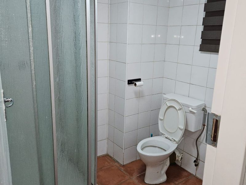 Cozy Bachelor  flat in Riviera close to Steve Biko hospital - Photo 7