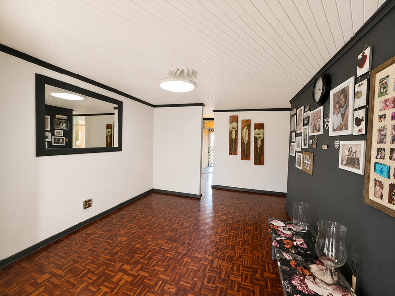 Spacious Family Living in a Prime Green Area Location - Photo 5