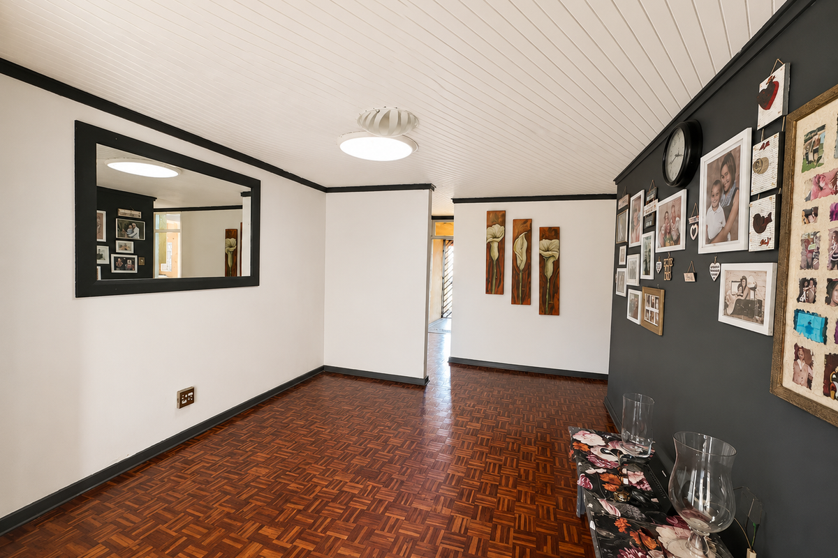 Spacious Family Living in a Prime Green Area Location - Photo 5