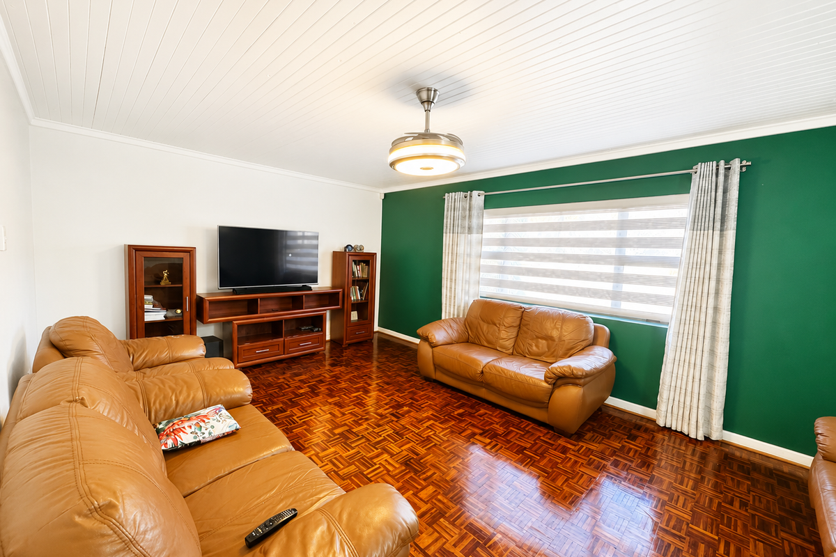 Spacious Family Living in a Prime Green Area Location - Photo 2