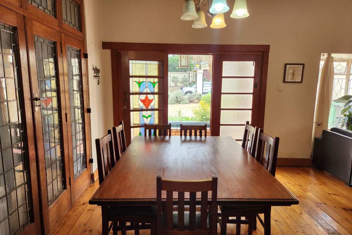 Where Classic Charm Meets Modern Convenience - Photo 3