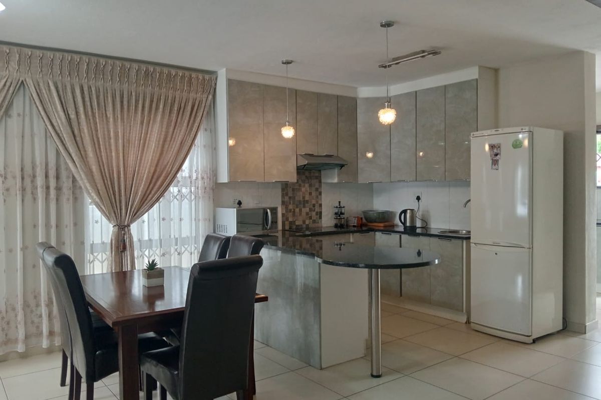 Modern 3-Bedroom Townhouse to Let in Cashan - Photo 2