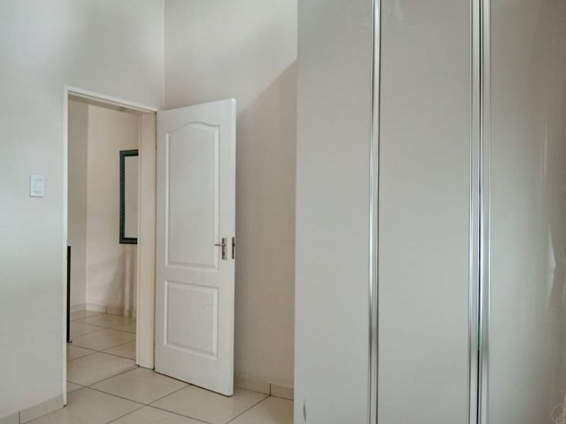 Modern 3-Bedroom Townhouse to Let in Cashan - Photo 6