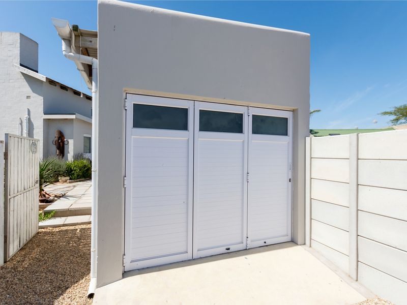 Charming Home With Endless Potential - Photo 6