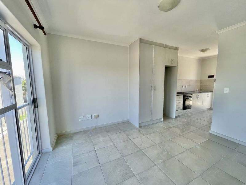 Bachelor unit. Perfect Investment or First-Time Buyer Opportunity - Photo 3