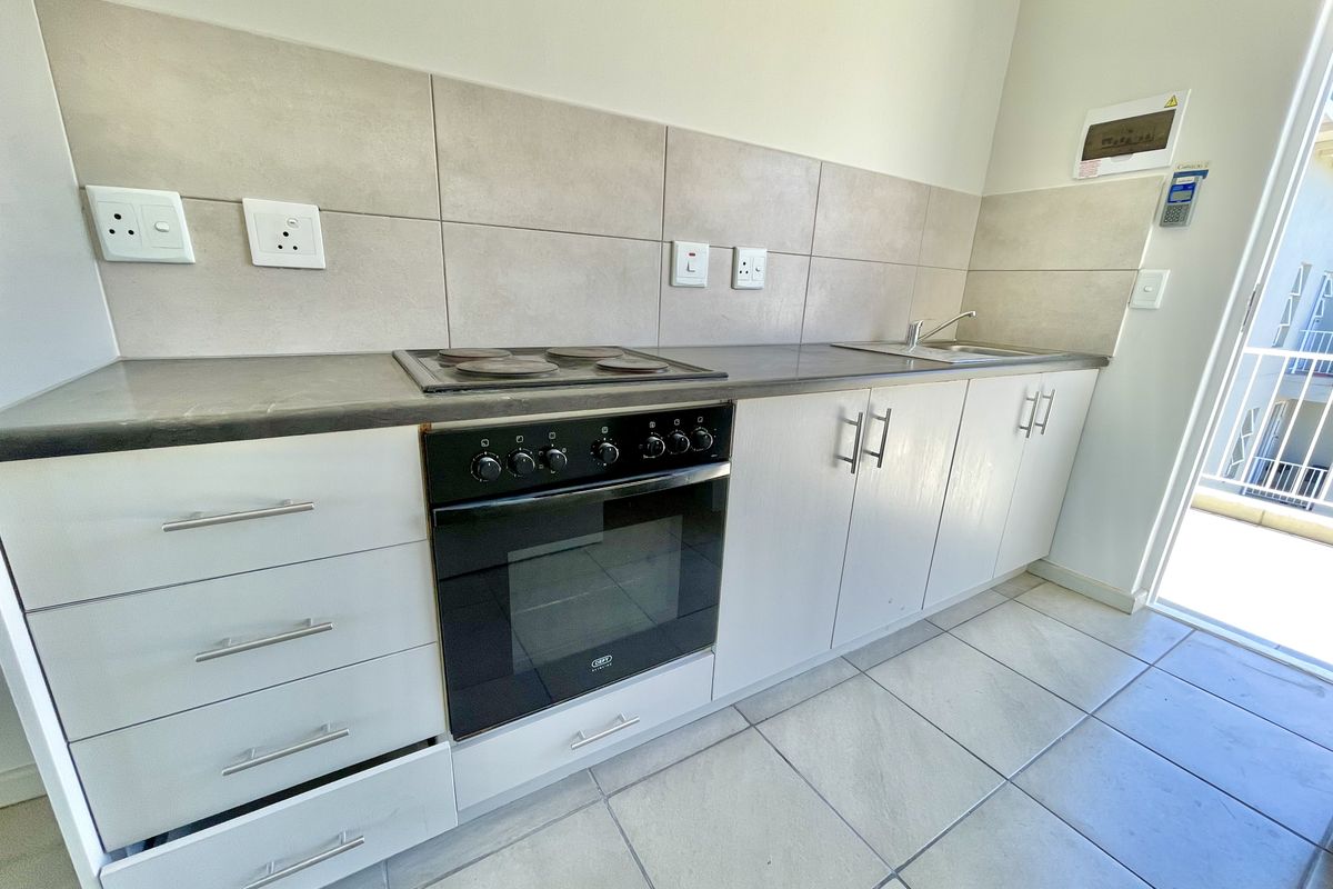 Bachelor unit. Perfect Investment or First-Time Buyer Opportunity - Photo 5