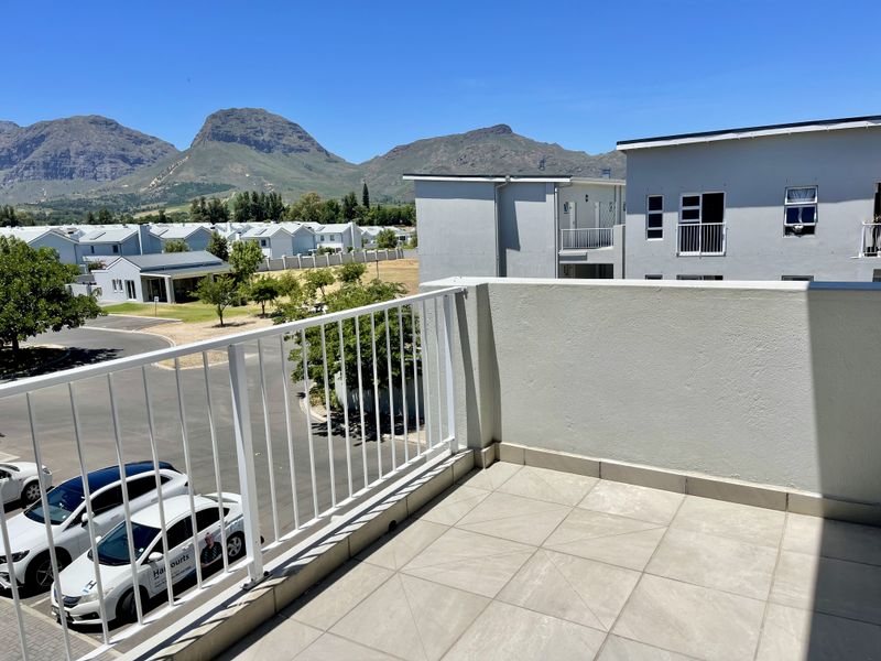 Bachelor unit. Perfect Investment or First-Time Buyer Opportunity - Photo 9