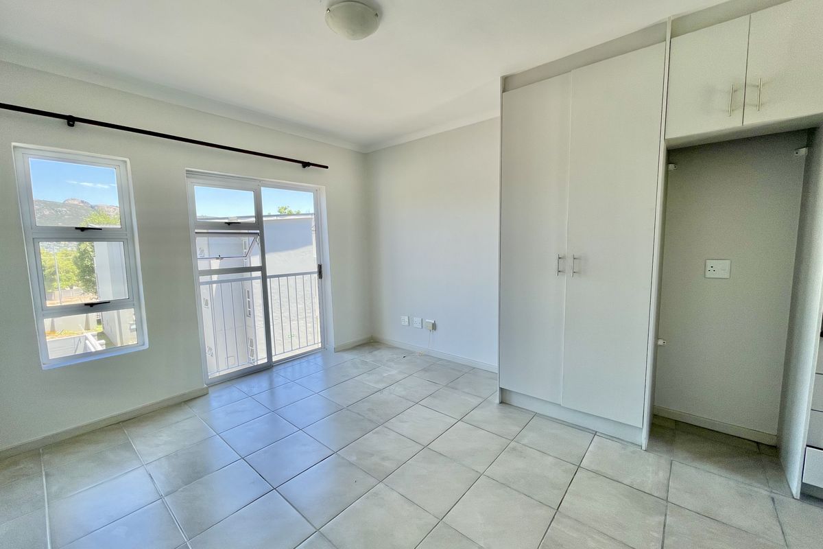 Bachelor unit. Perfect Investment or First-Time Buyer Opportunity - Photo 2