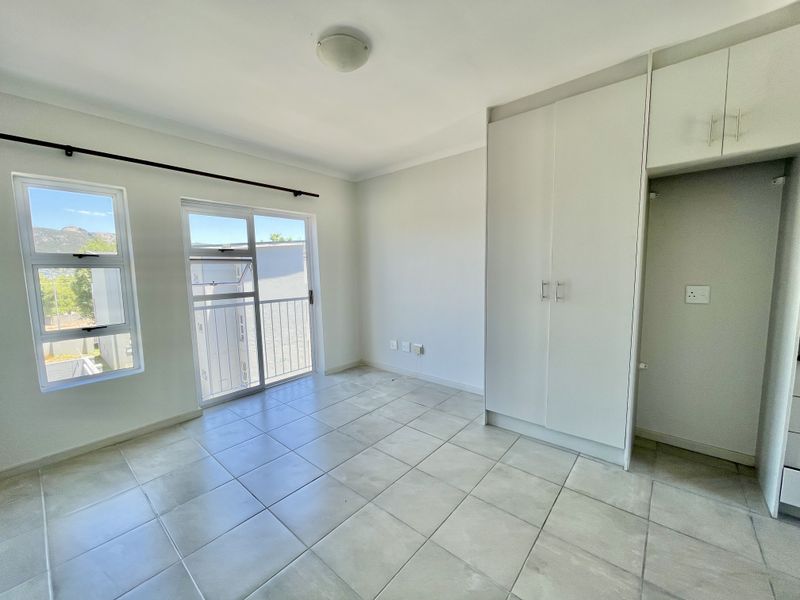 Bachelor unit. Perfect Investment or First-Time Buyer Opportunity - Photo 2