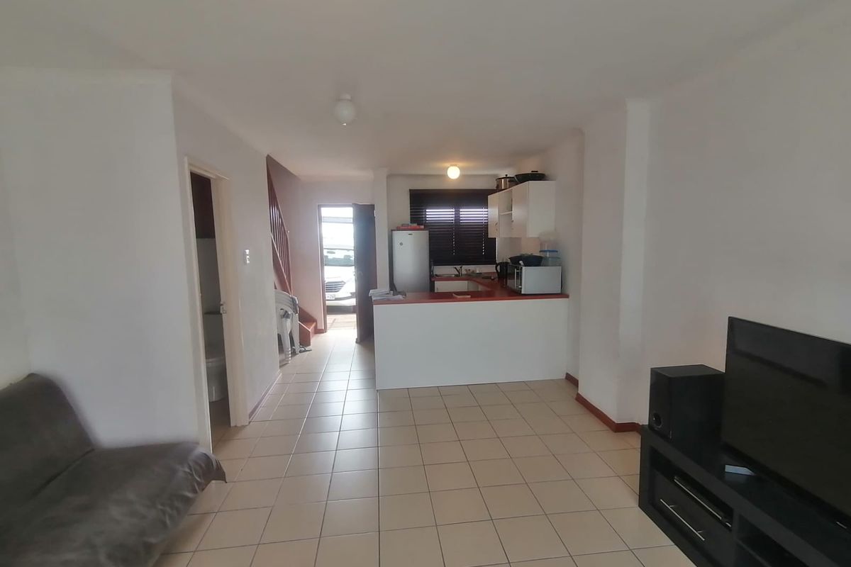 Discover Your Dream Starter Home! - Photo 3