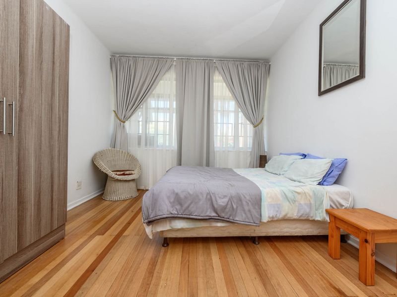 Prime Beachfront Living — Ideal investment For The Iron Man - Opposite Pollock Beach - Photo 9