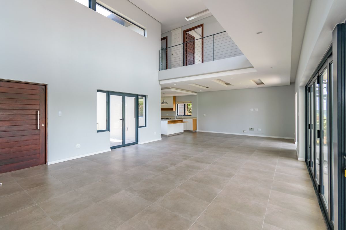 A Modern Masterpiece with Seamless Indoor-Outdoor Living - Photo 4