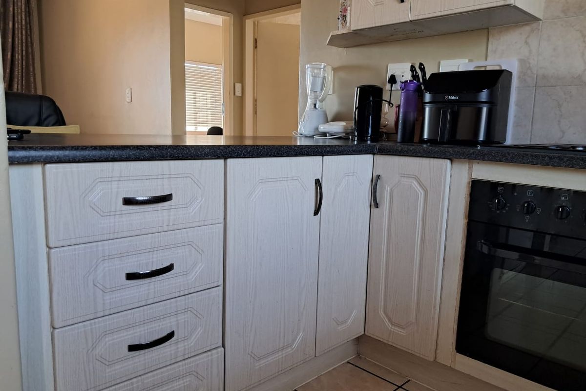 Beautiful 2-Bedroom Apartment in Cashan - Photo 4